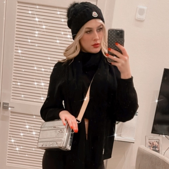 Louis Vuitton Mirror Monogram Messenger Bag - Picture 6 of 6